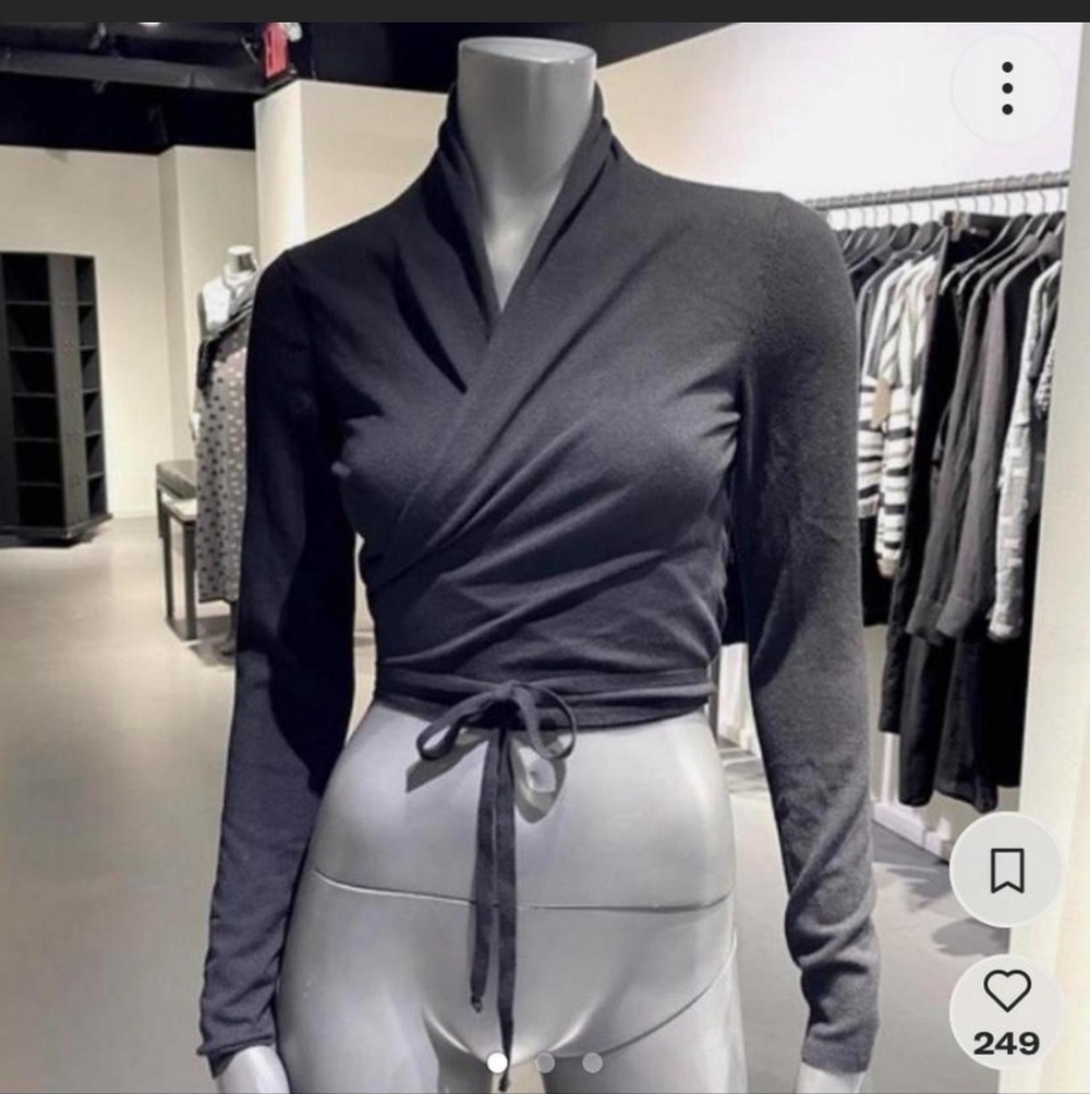 Sarah Pacini Black Wrap Blouse